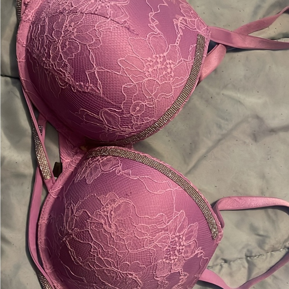 Elegant Pink Lace Bra